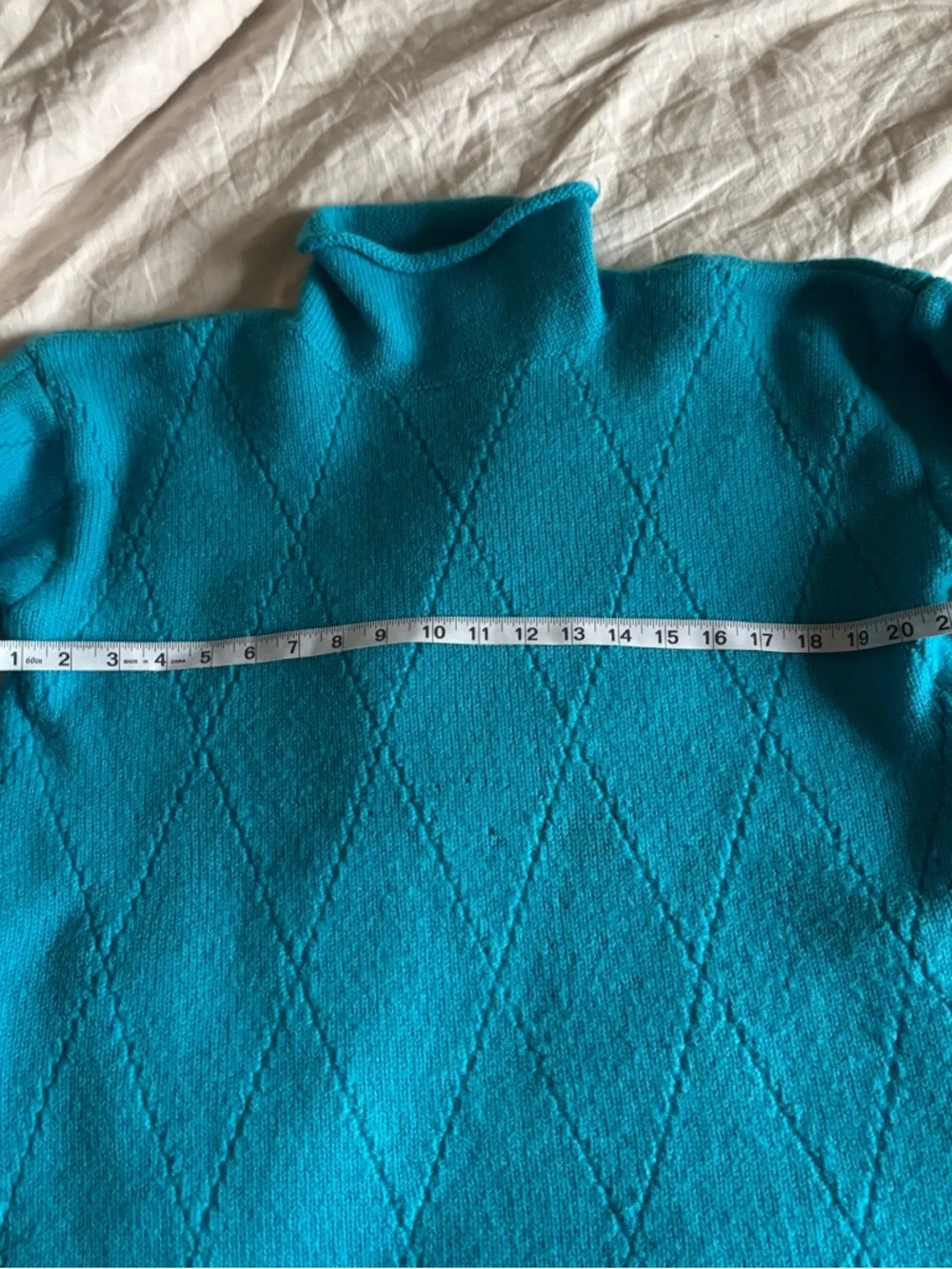 Vintage J Crew Blue Roll Neck Wool Sweater Diamond Print Size large